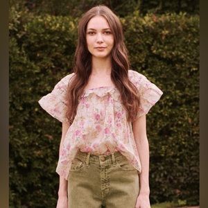 The Great Orchard Top in Sweet Pea Floral